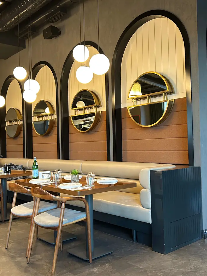 Restaurant statement lighting design