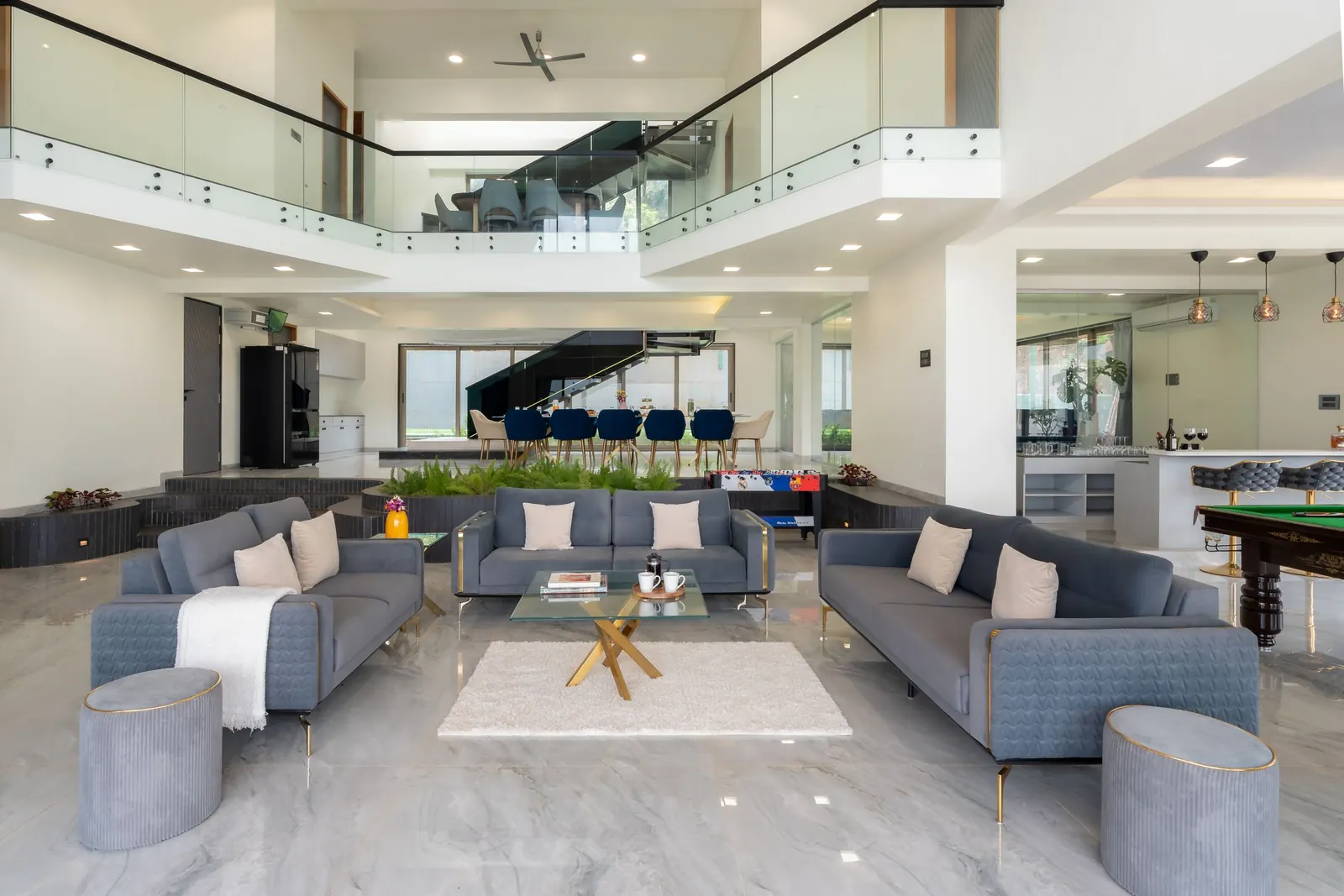 Complete interior turnkey execution