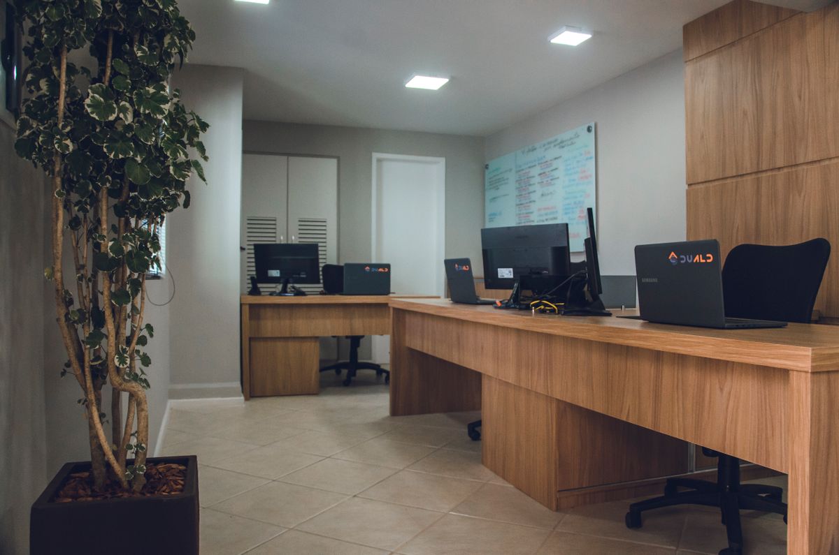 Modern Commercial — commercial interior design by AR Enterprises