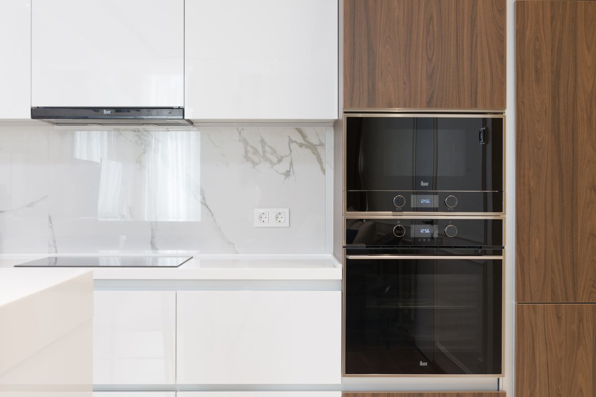 Contemporary Kitchen design by AR Enterprises